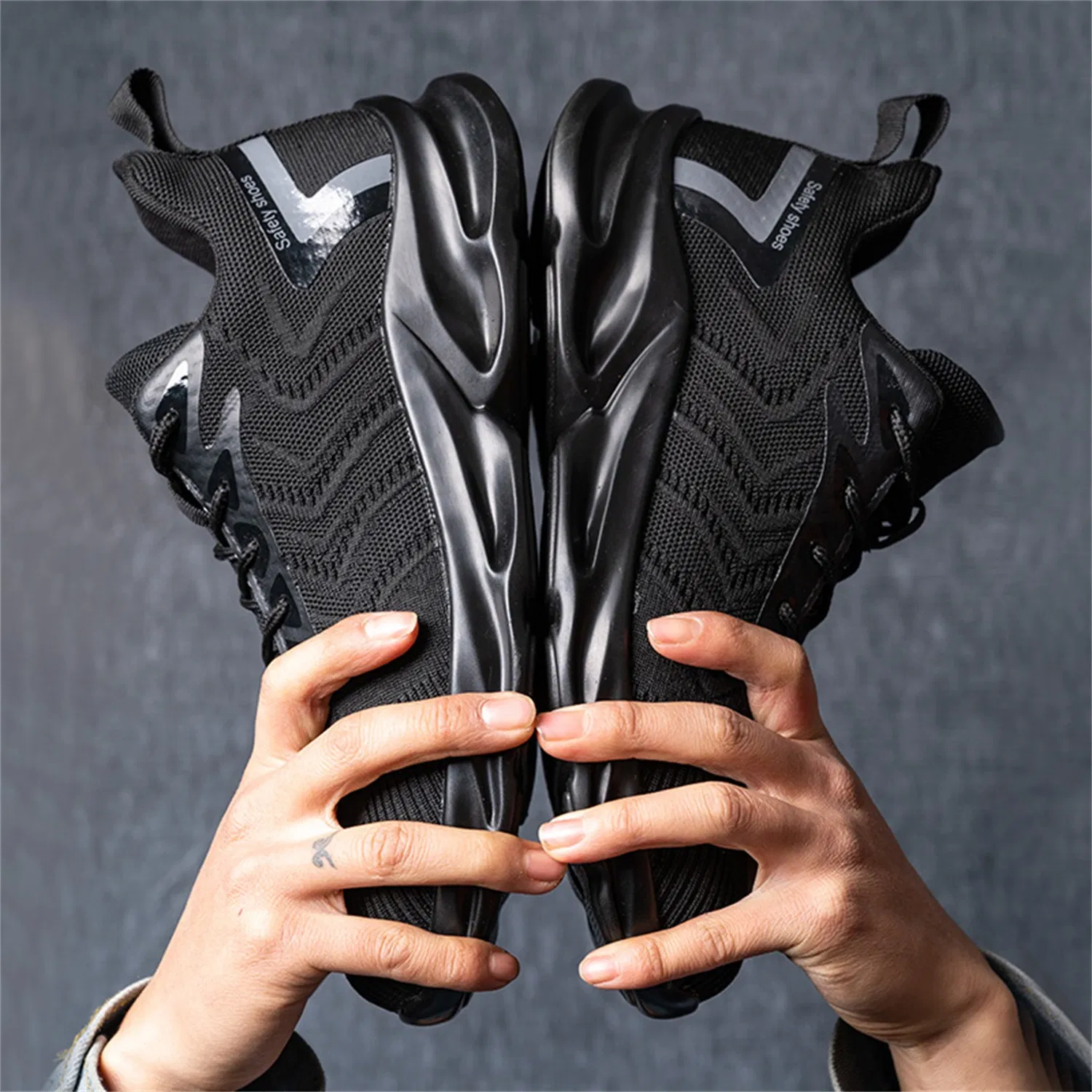 1 Pair Work Lightweight Men Black Hammer Sandal Style Safety Shoes