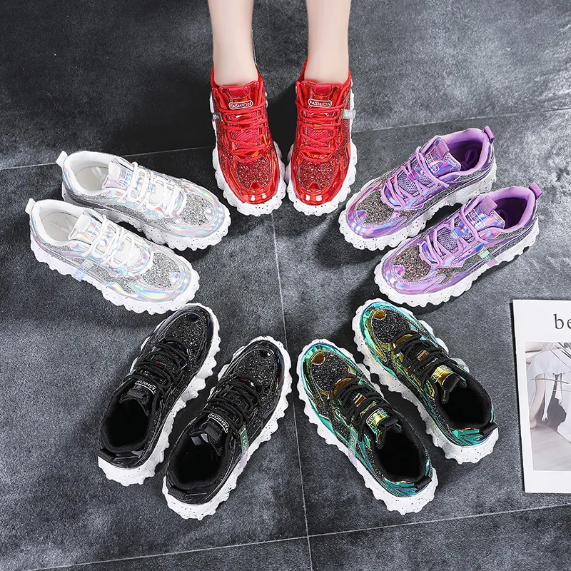 2021 Branded Women Shinny Sneakers Popular Lady Fashion Sneakers