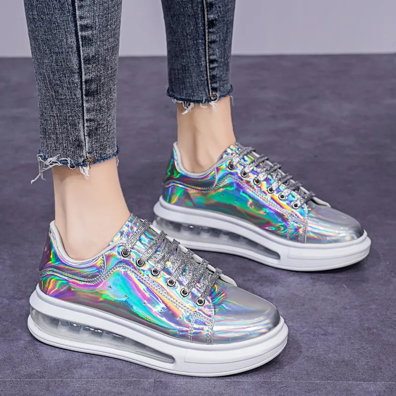 2021 Trending Women New Branded Shinny Sneakers Lady Fashion Footwear