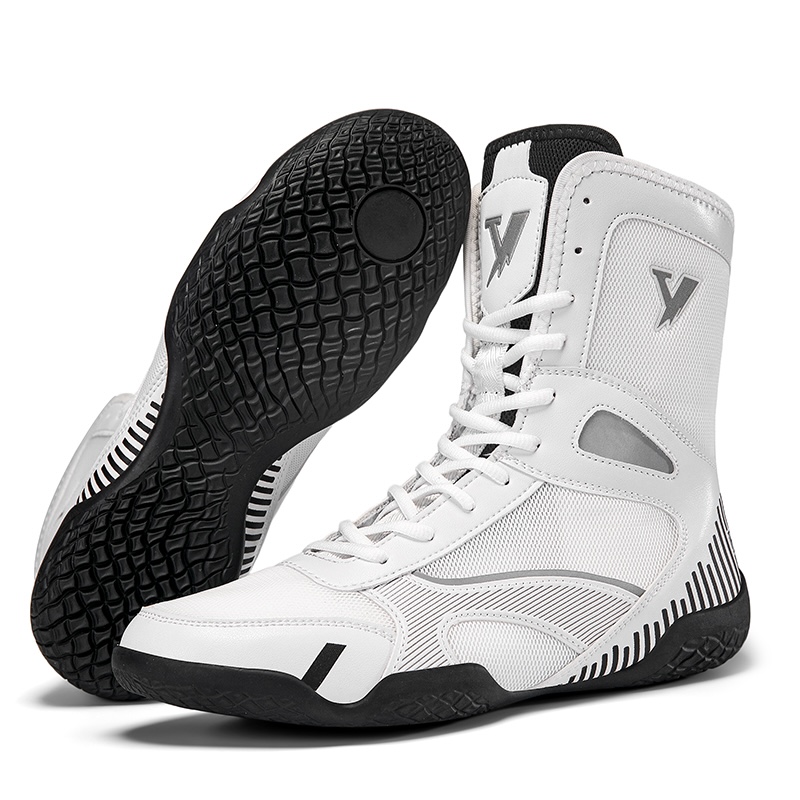 How Do Functional Shoes Address the Specific Needs of Different Professional Environments?