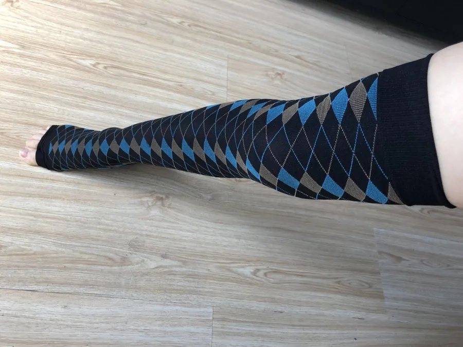 Fashion Compression Pantyhose for Argyle Style with Special Open Toe Thong Design