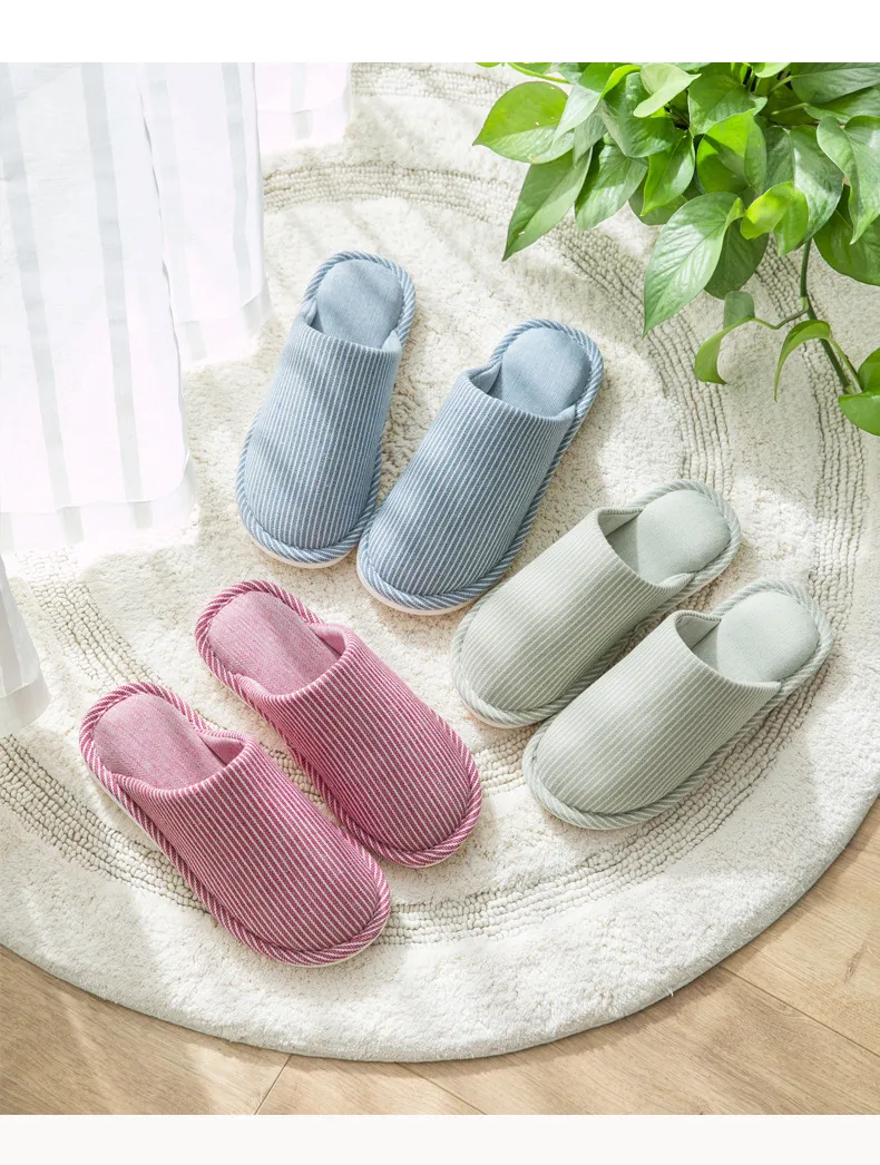 Hellosport Wholesale Couple Comfortable EVA Non-Slip Candy Color Slippers Men Drag Sandals Custom