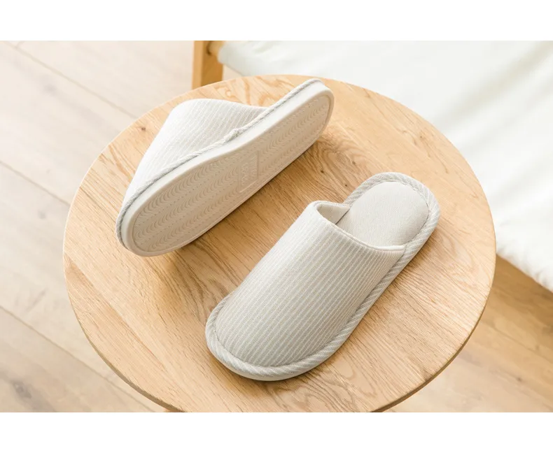 Hellosport Wholesale Couple Comfortable EVA Non-Slip Candy Color Slippers Men Drag Sandals Custom