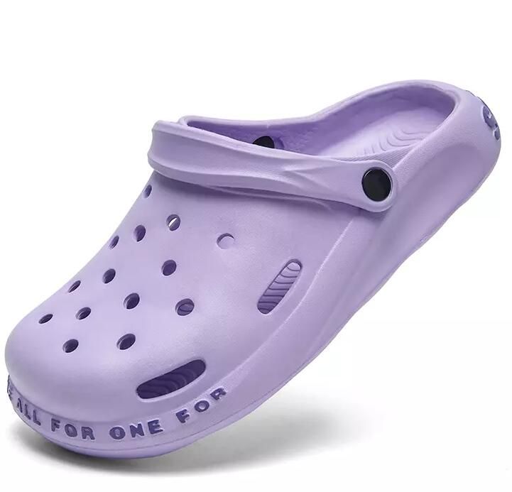 Hotsale Cheap Kid Sandals Woman′s Slippers Men EVA Sandals Croc Clogs Shoes