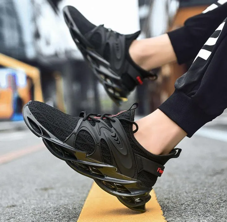 Latest Knitted Flyknit Upper Sport Shoes Men Running Shoes