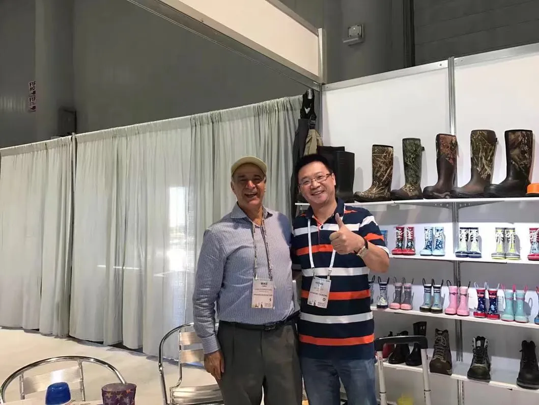 Men Waterproof Winter Snow Boots