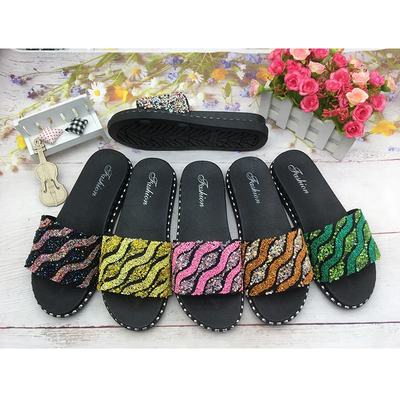Middle East 2022 Women Slippers Hot-Selling Diamond Pretty Ladies Shoes