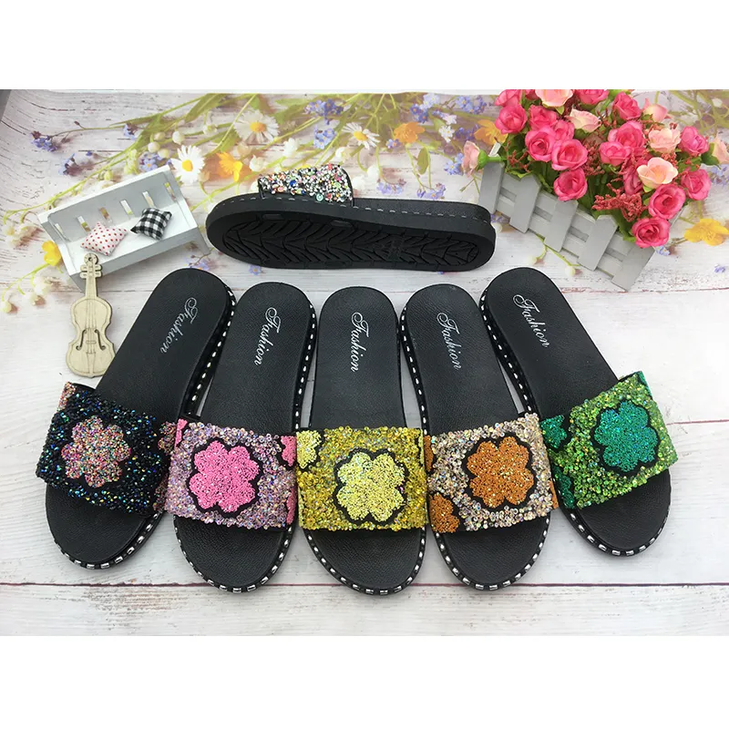 Middle East 2022 Women Slippers Hot-Selling Diamond Pretty Ladies Shoes