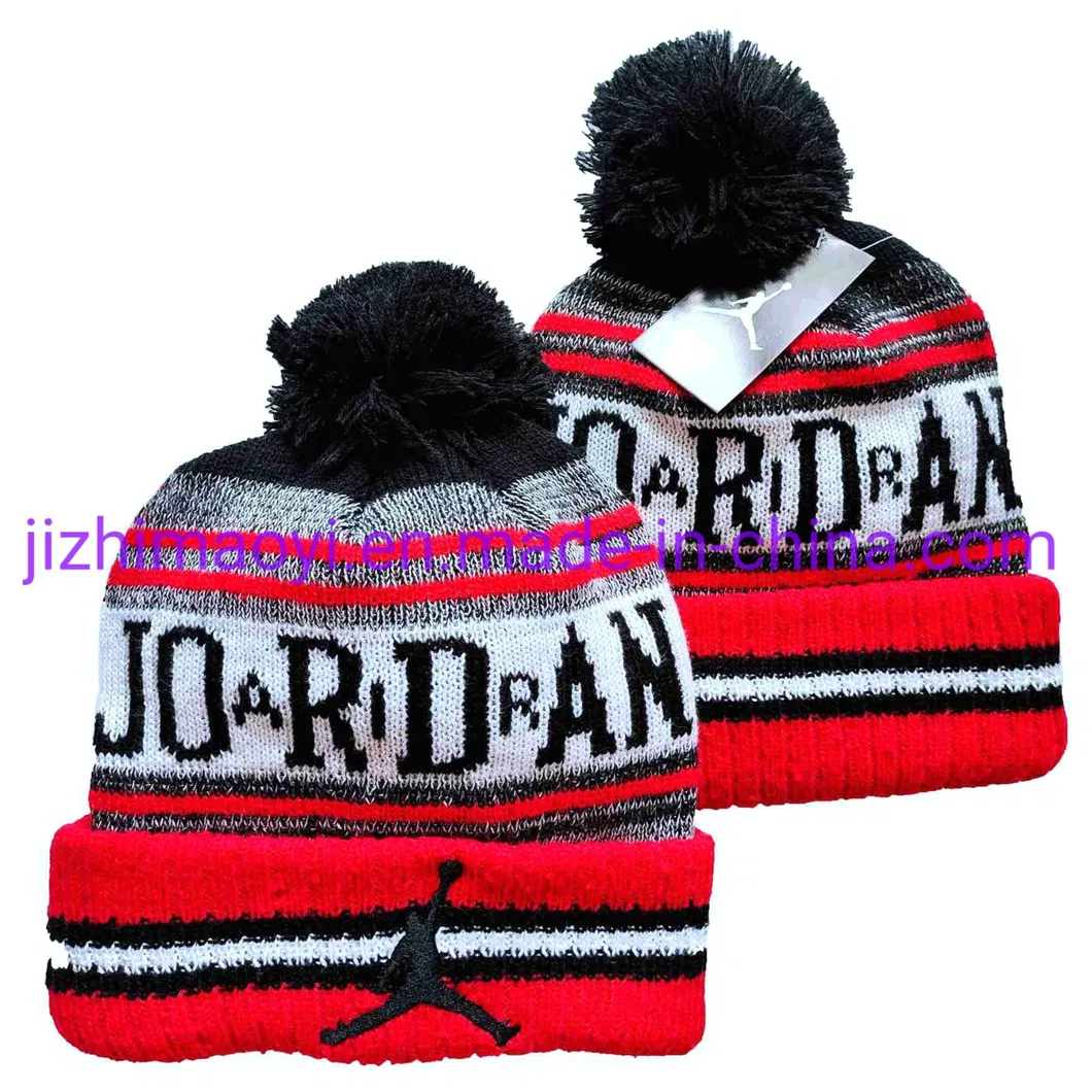 Wholesale Amanzon Best Seller Beanies Hats with POM Women′s Winter Skull Cap Brand Nik-E Sports Wear Cuffed Knit