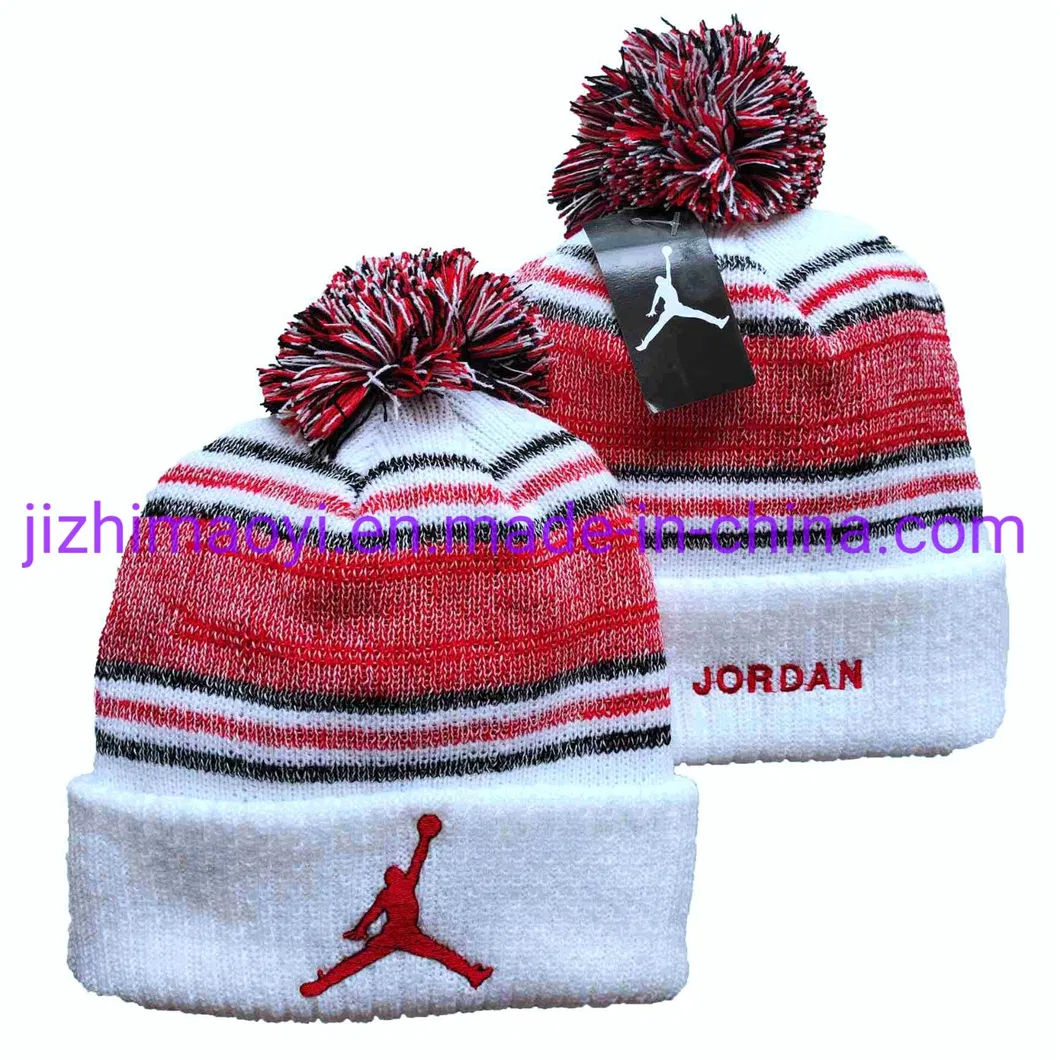 Wholesale Amanzon Best Seller Beanies Hats with POM Women′s Winter Skull Cap Brand Nik-E Sports Wear Cuffed Knit
