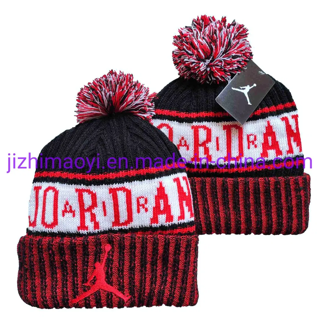 Wholesale Amanzon Best Seller Beanies Hats with POM Women′s Winter Skull Cap Brand Nik-E Sports Wear Cuffed Knit