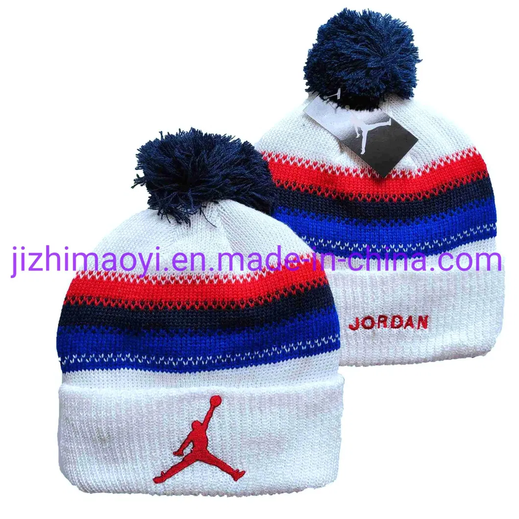 Wholesale Amanzon Best Seller Beanies Hats with POM Women′s Winter Skull Cap Brand Nik-E Sports Wear Cuffed Knit