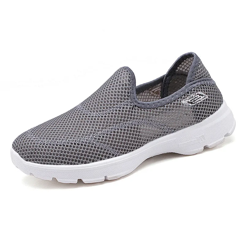Women′s Athletic Walking Shoes, Causal Mesh Sneakers, Wholesale Women Shoes