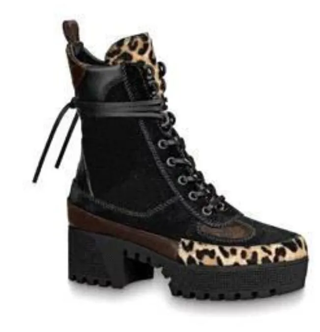 Women Shoes 100% Leather Flamingos Love Arrow Medal Boots